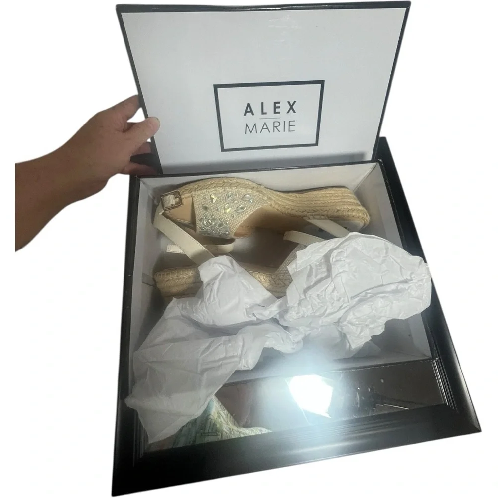 Alex Marie Cream Espadrille Sandals with Ankle Strap 8.5 NIB wedges cream comfy